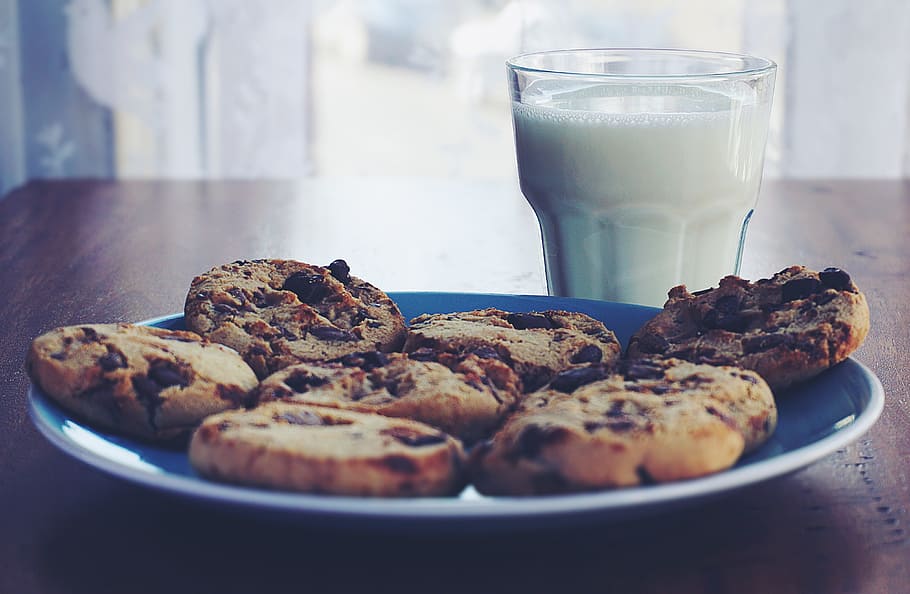 cookies, chocolate chip cookies, chocolate, food, milk, drink, drinks, glass, food and drink, freshness