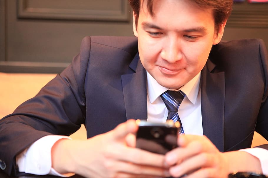 handsome, cafe, tie, restaurant, young, businesspeople, phone, mobile, man, person