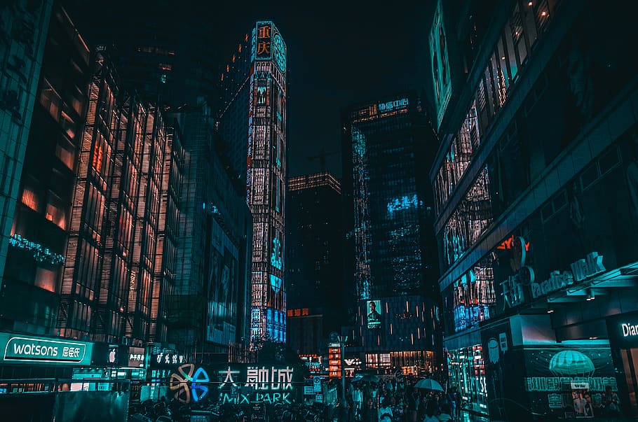 cyberpunk, chongqing, noche, exterior del edificio, arquitectura, estructura construida, ciudad, iluminado, edificio, rascacielos