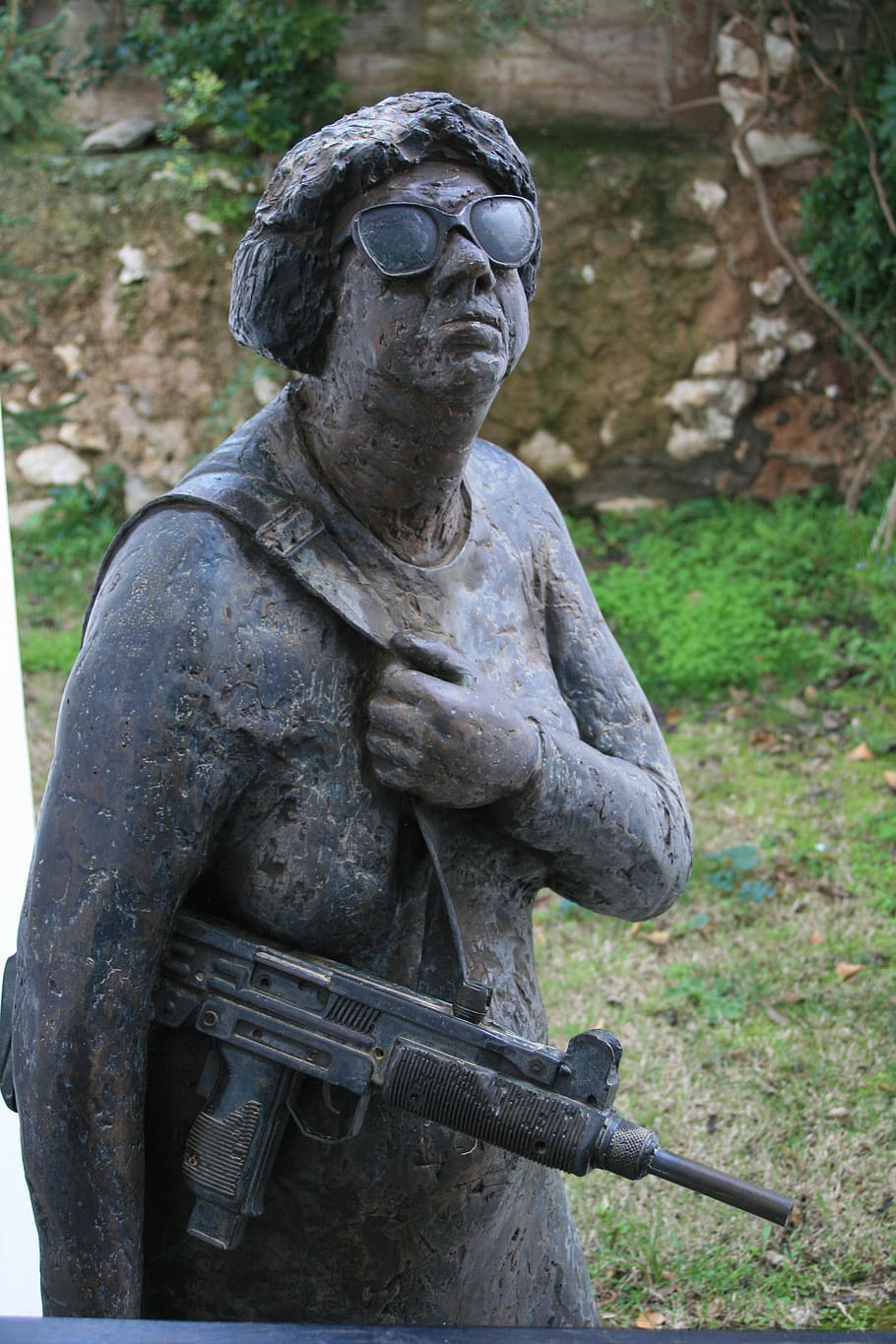 art, bronze statue, woman, sculpture, statue, sculptor, rifle, sunglasses, art and craft, representation