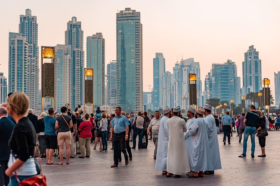 centro da cidade, dubai, Emirados Árabes Unidos, turismo, cidade, pessoas, edifícios, muçulmanos, árabes, arquitetura