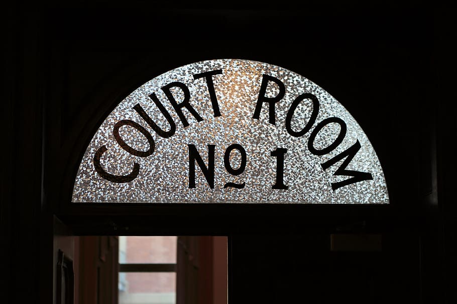 letrero, puerta, persona, entra, sala del tribunal., ingrese, histórico, sala del tribunal, vacío, corte