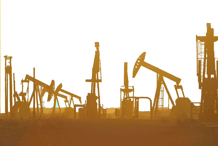 oil rig, industry, oil, sky, fuel and power generation, oil industry,  nature, clear sky, silhouette, fossil fuel | Pxfuel