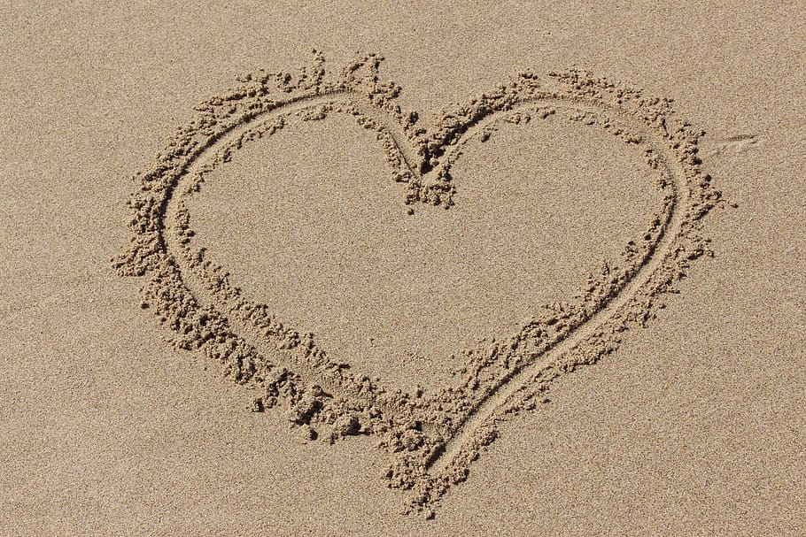 arena, corazón, playa, amor, mar, verano, romance, romántico, símbolo, vacaciones