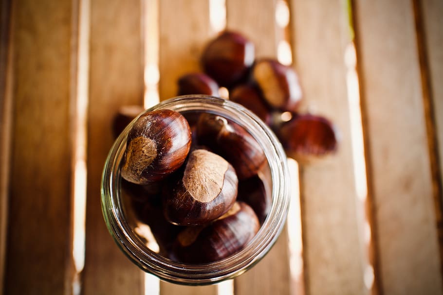 chestnuts, fruit, autumn, maroni, nutrition, nature, edible, october, brown, alimentari