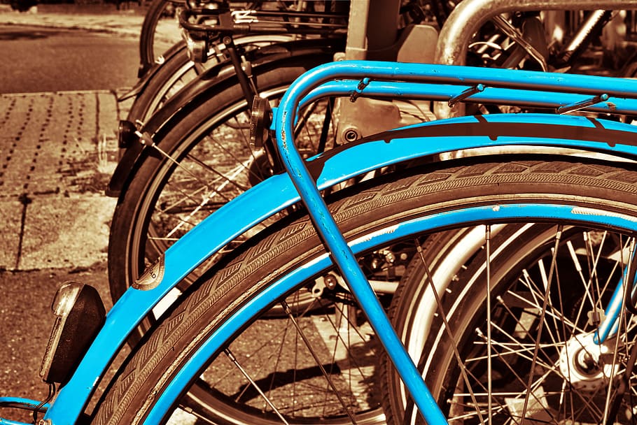 bike, mudguard, bicycle tires, transportation, wheel, bicycle, mode of transportation, land vehicle, day, blue