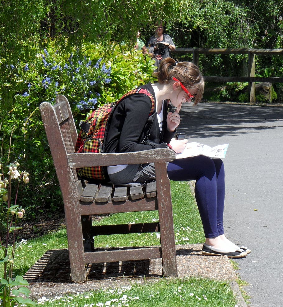 girl, woman, female, sitting, bench, reading, city, urban, park, portrait