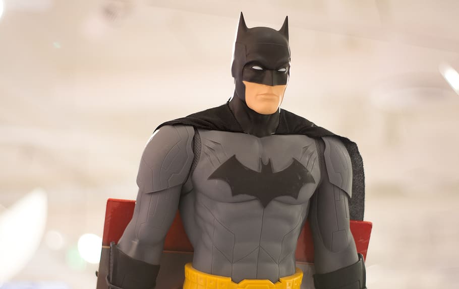 Batman, juguete, superhéroe, figura, infancia, juguetes, vista frontal, foco en primer plano, disfraz, máscara