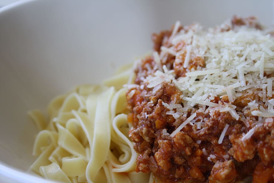 tradisional, pasta, tomat, daging, keju, pasta dengan tomat, pasta dengan daging dan keju tomat, makanan, makanan dan minuman, di dalam ruangan