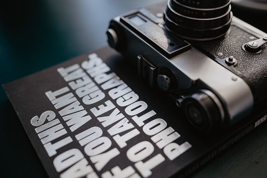 старый, аналоговая камера, фотография книга, книга, чтение, камера, фотография, фотограф, обучение, аналог