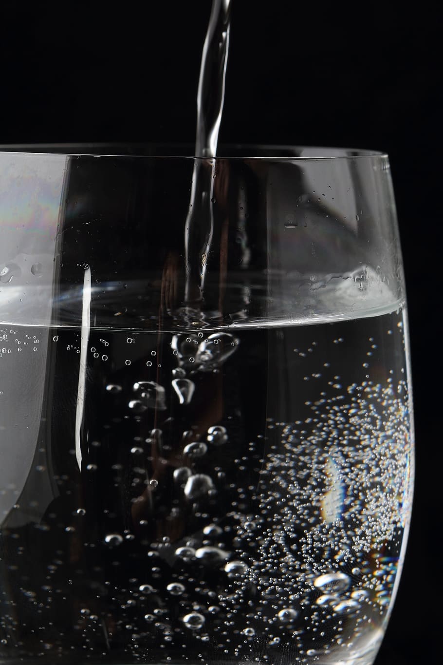 water glass, mineral water, glass, water, drink, refreshment, food and drink, close-up, household equipment, drinking glass