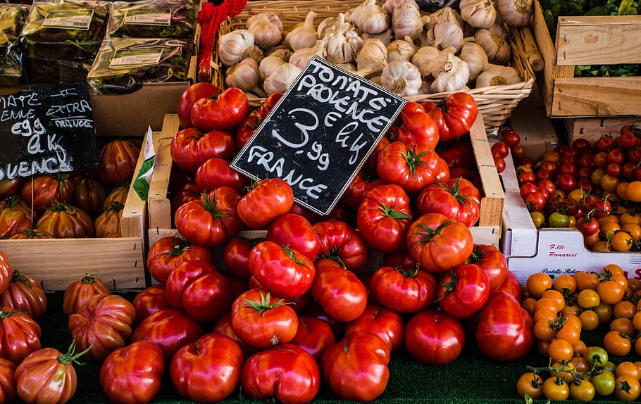 tomatoes, garlic, greens, market, outdoor, vegetables, food, fresh, healthy, red