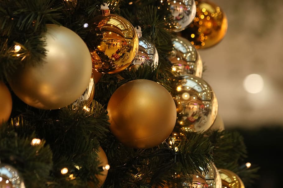 christmas tree, christmas, flask, trappings, decoration, tree, gold, holidays, christmas decoration, christmas ornament