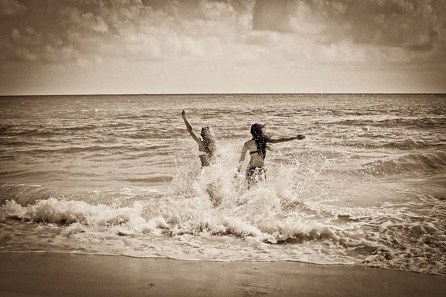 meninas, praia, oceano, mar, ondas, areia, costa, salpico, diversão, pessoas