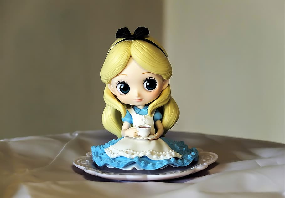 alice, wonder, land, toy, figurine, small, qposket, cute, young, lady