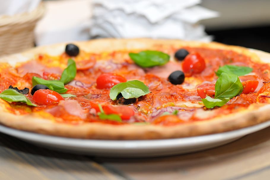 fresh pizza, food and Drink, cheese, fresh, pizza, pizzas, tasty, tomato, food, vegetable