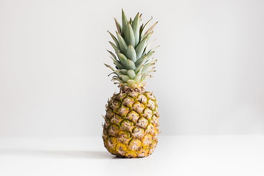 pineapple, exotic, fruit, minimal, minimalistic, simple, simplistic, healthy eating, food and drink, wellbeing