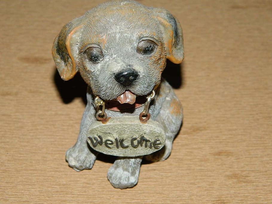statue, dog, sign, welcome, animal, object, decor, homedecor, item, items