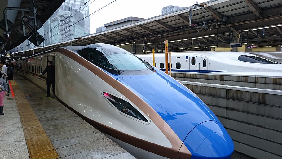 bullet train, japan, train, transportation, mode of transportation, architecture, built structure, land vehicle, day, stationary