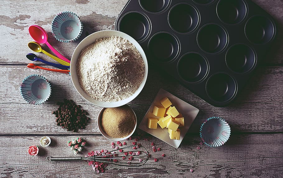 baking, food, cakes, cup cakes, cooking, food and drink, wood - material, directly above, ingredient, still life