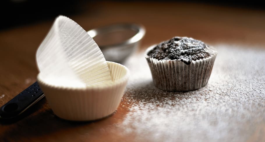muffin, muffin cups, bake, paper cups, baking dish, cake, paper baking cups, icing sugar, sugar, sweet
