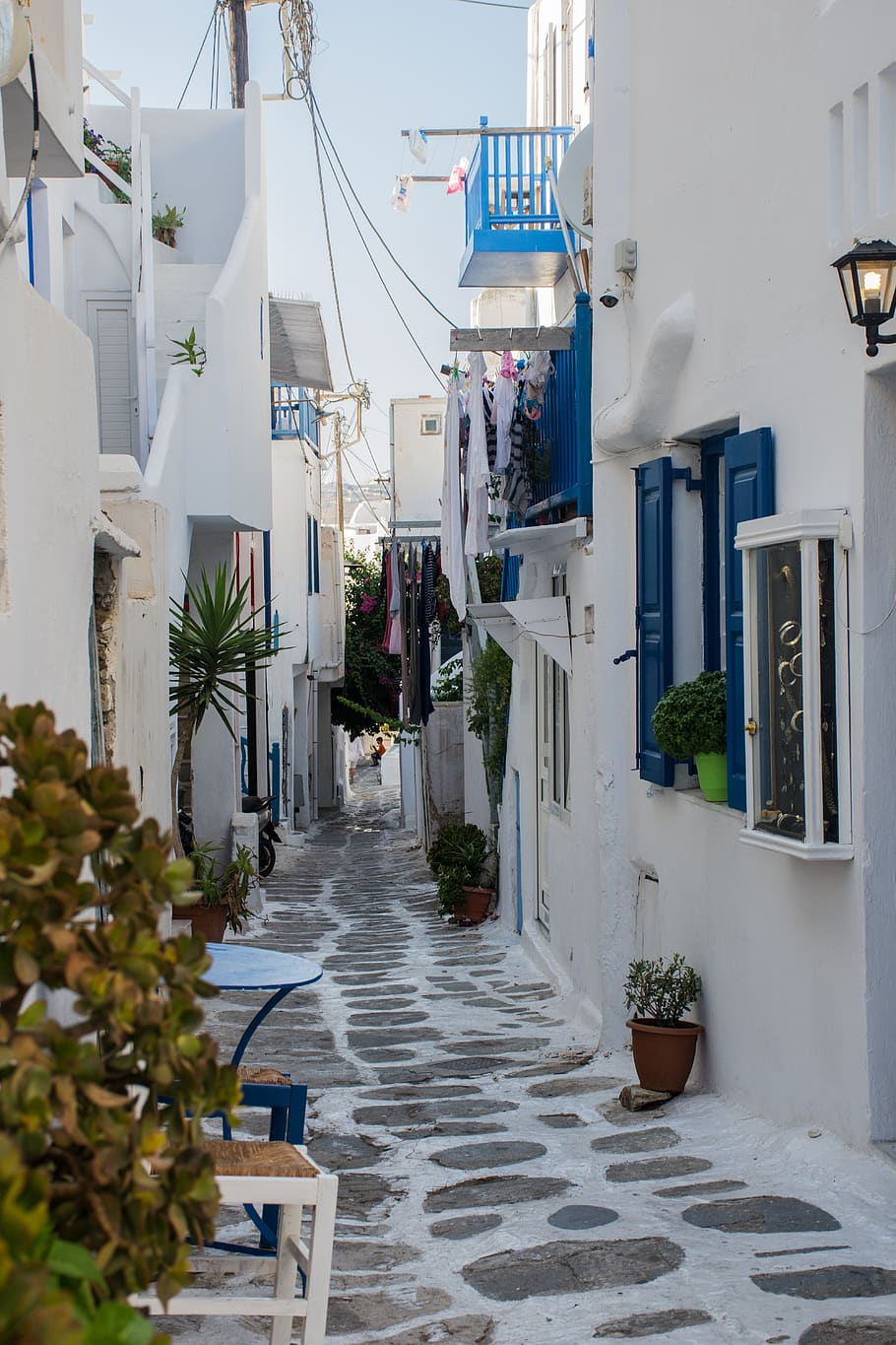calles, sombras, personas, empedrado, turismo, blanco, azul, mediterráneo, mykonos, grecia