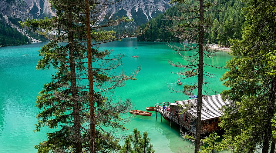 lake, braies, alps, travel, italy, dolomites, water, landscape, nature, lakes