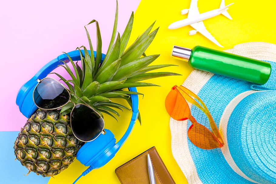 pineapple, headphones, sunglasses, color, bright, pink, yellow, summer, aeroplane, travel