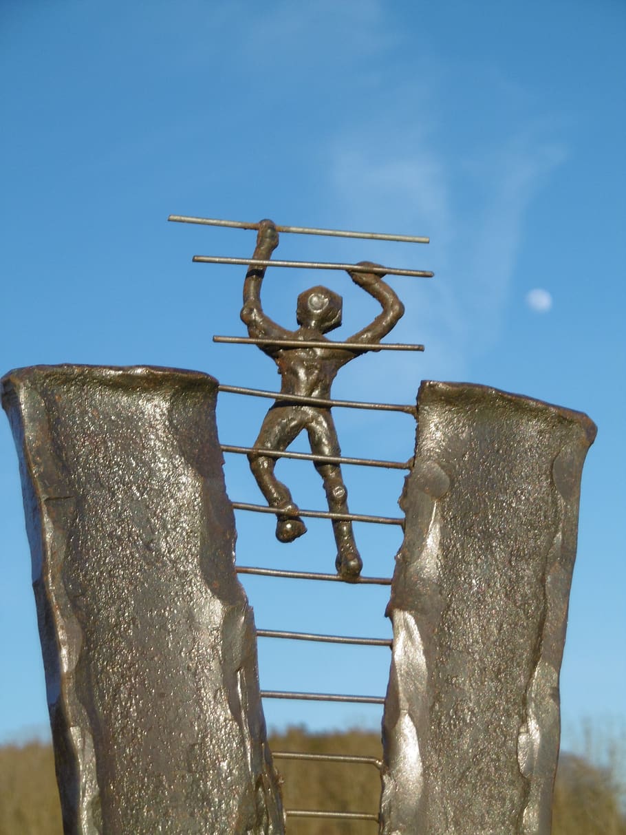 artwork, statue, self-conscious, figure, sculpture, get well soon, safety at work, forward, optimist, crossing borders