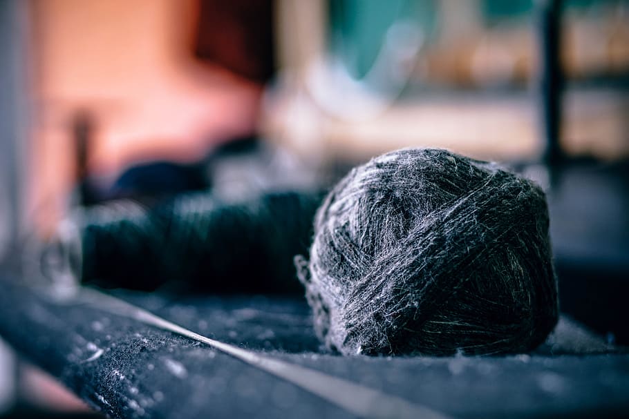 yarn, thread, sew, clothing, tie, blur, selective focus, focus on foreground, indoors, close-up