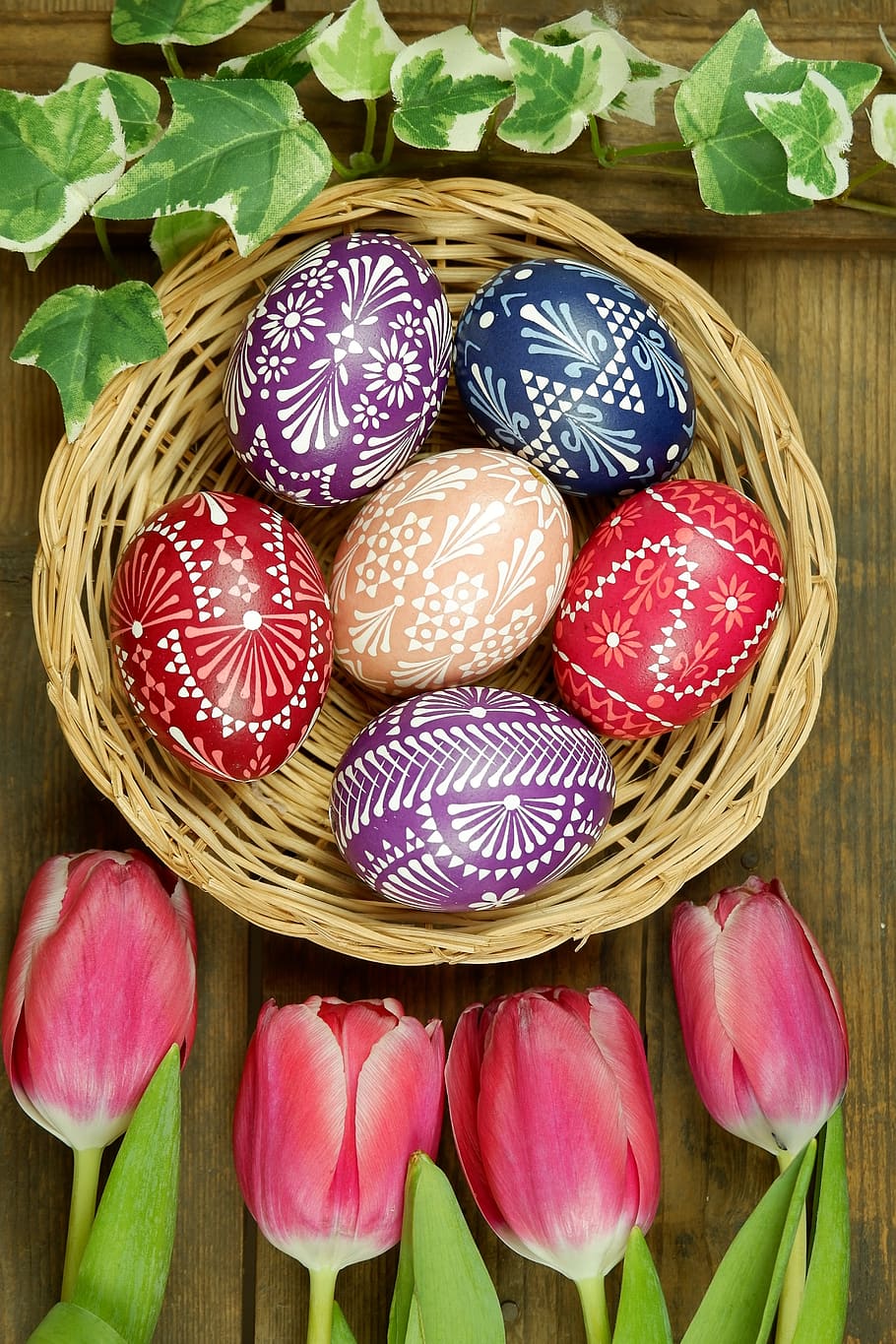 sorbian easter eggs, sorbian easter egg, spring, spring decoration, easter eggs, easter, bossi technology, wax technique, the scratching technique, etching