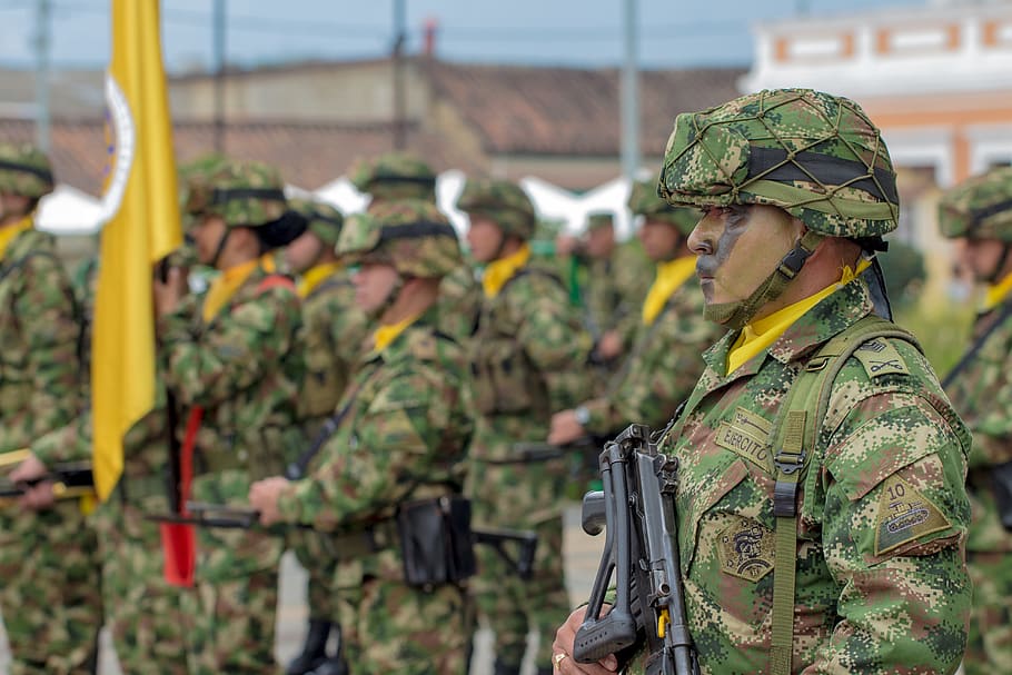 bogota, colombia, prajurit, peleton, militer Kolombia, milisi, militer, senjata, kuning, pemerintah