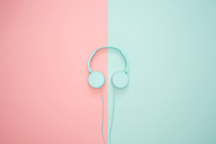 headphones, blue, pink, pastel colors, bright, flat lay, music, chill, studio shot, colored background
