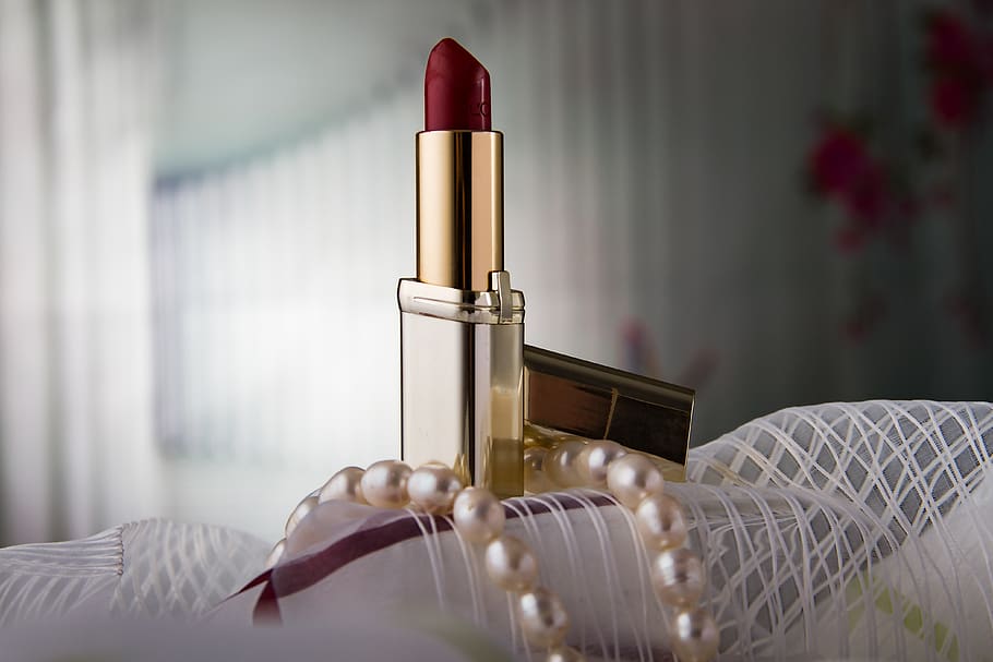 lipstick, makeup pearl necklace, beauty, cosmetics, care, female, makeup, beautiful, feminine, beauty product