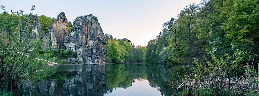 externsteine, lago, reflejo, piedras, rocas de arenisca, roca, sacro, edad media, bosque de teutoburgo, viajes