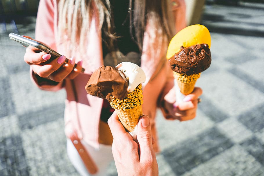 holding, ice cream, chocolate, city, couple, date, dating, food, foodie, girl