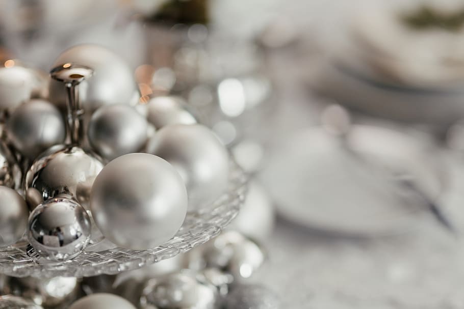 prata decorações de natal, natal, prata, decorações, véspera de natal, jantar, sala de jantar, riqueza, jóias de pérolas, luxo