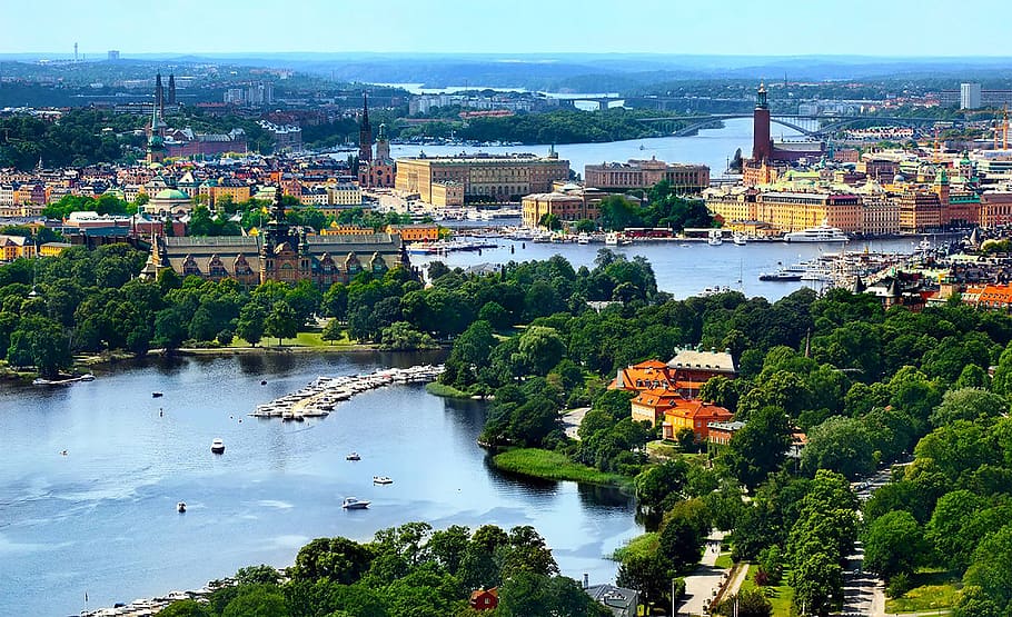 Estocolmo, Suecia, casco antiguo, Gamla Stan, fotografía aérea, verano en Estocolmo, naturaleza verde, exterior del edificio, arquitectura, estructura construida