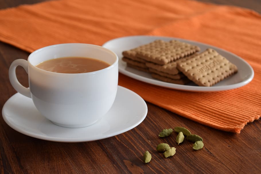tea, biscuits, cardamom, cup, coffee, morning, cookies, food, crackers, table