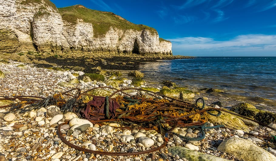 beach, litter, junk, flamborough, north landing, yorkshire, england, uk, chalk cliffs, beach pebbles