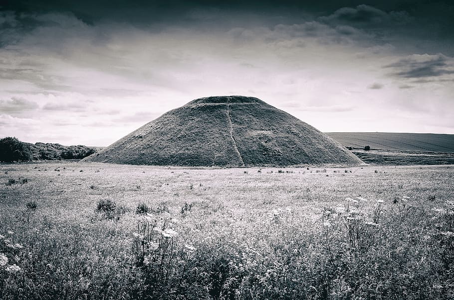 silbury hill, avebury, neolithic, hill, megalithic, ancient, archeology, megalith, landscape, archaeology