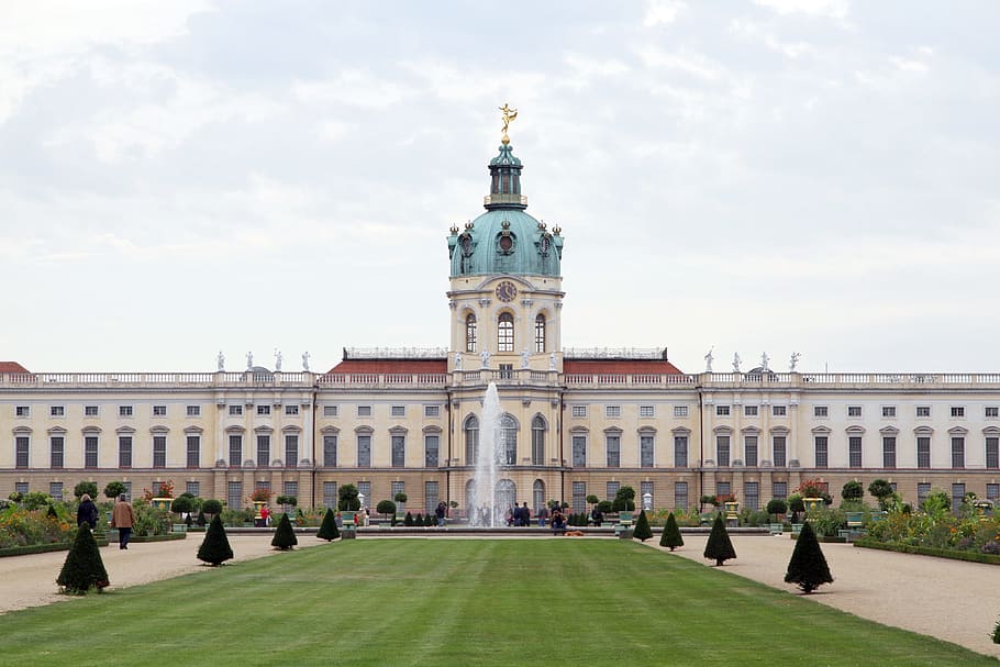 palacio de berlín, ciudad y urbano, arquitectura, estructura construida, exterior del edificio, destinos de viaje, cielo, historia, pasado, turismo