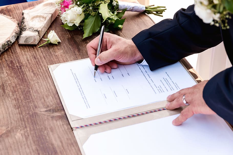wedding ceremony, ceremony., wedding couple, leaving, signatures, hand, human hand, human body part, table, men