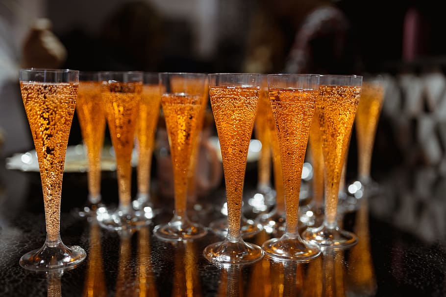 aperol spritz cocktail, aperol, spritz, prosecco, bebida, álcool, laranja, festa, coquetel, aperitivo
