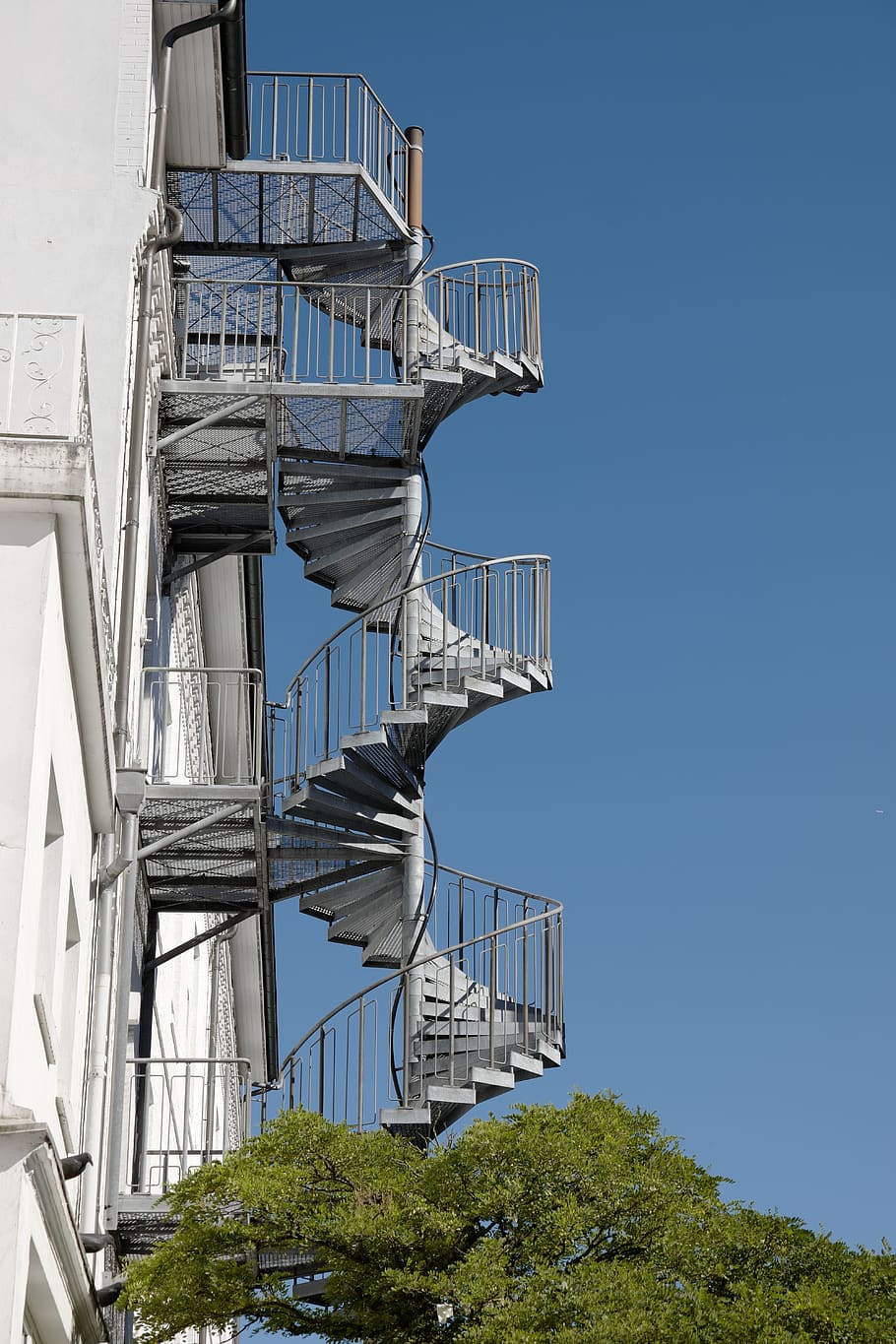 spiral staircase, house, stairs, architecture, gradually, emergence, railing, staircase, modern, built structure