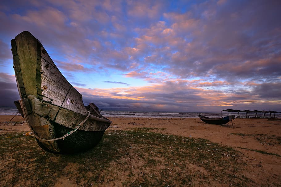 old, the boat, abandoned, background, natural, green, sky, water, travel, the landscape