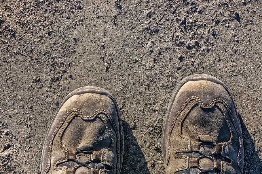 dusty, hiking shoes, runway, fine dust, dust, sandy, dirty, removed, old, leather