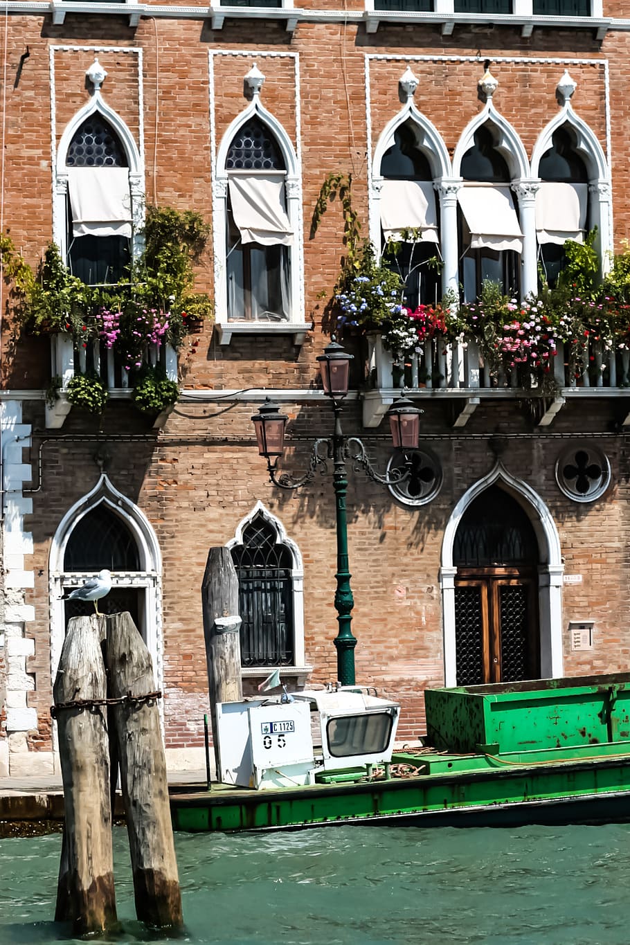 italy, venessia, the gondolier, gondola, romantic, canal, famous, 11-08-18, built structure, building exterior