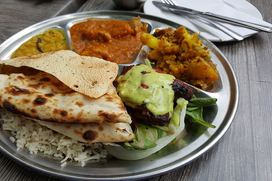 curry indio, comida y bebida, comida, alimentación saludable, listo para comer, plato, utensilio para comer, frescura, tenedor, utensilio de cocina