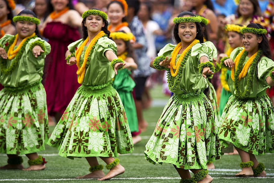 hawaii, penari, hula, gadis, aktivitas, kegembiraan, sekelompok orang, pakaian, pakaian tradisional, tersenyum